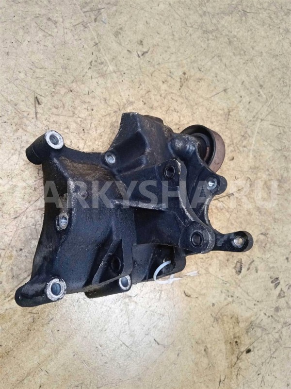 Название детали Кронштейн генератора Модель Hyundai Tucson JM Hyundai Tucson оригинальный номер 3747227000