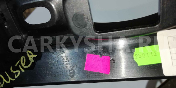 Рамка магнитолы Renault Duster I (2010—2015) Renault 15 оригинальный номер 682607294r