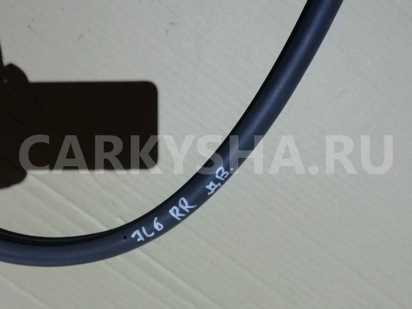 Уплотнитель двери Volkswagen Touareg I (2002—2006) Volkswagen Touareg оригинальный номер 7L0839911D