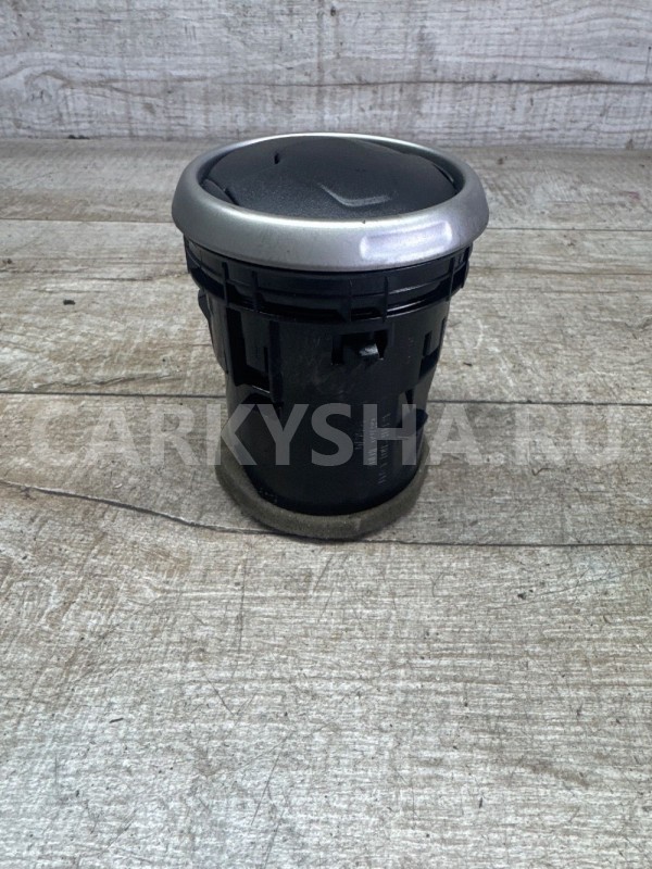 Дефлектор воздушный Nissan Qashqai J10 68760JD10A Nissan Qashqai оригинальный номер 68760jd10a