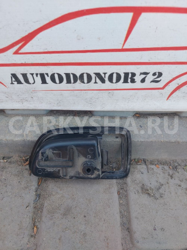 Накладка ручки внутренняя задняя правая Mazda 3 BK Mazda 2 оригинальный номер D35058303A