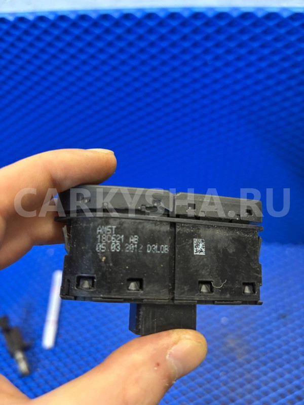Кнопка Ford Focus III (2011—2015) Ford Focus оригинальный номер am5t-18c621ab