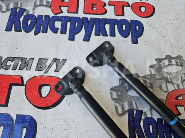 Амортизатор крышки багажника Opel Corsa 