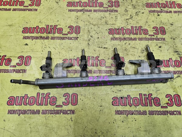 Рейка топливная (рампа) Renault Sandero оригинальный номер 175200117R