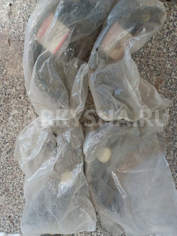 Колодки ручного тормоза Митцубиси Паджеро Mitsubis Mitsubishi i оригинальный номер MB618916