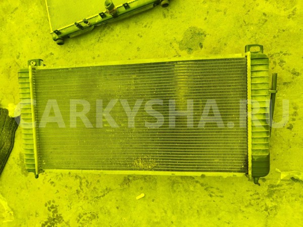 Радиатор охлаждения Cadillac Escalade 