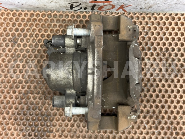 Суппорт тормозной BMW X1 оригинальный номер 34 11 6 778 145, 34 11 6 778 145, 34116778145, 6778145, 34 11 6 778 147, 34116778147, 6778147, 34 11 6 776 526, 34116776526, 6776526, 34 11 6 763 028, 34116763028, 6763028