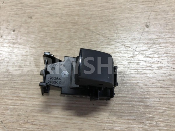 Кнопка стеклоподъемника задняя Toyota Corolla XII (E210) – седан оригинальный номер 84810-02260