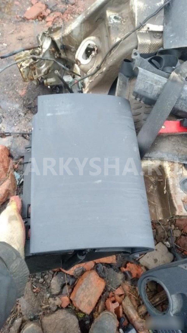 Бардачок Mitsubishi Colt Z30 (2002—2012) Mitsubishi Colt оригинальный номер MN140025HA