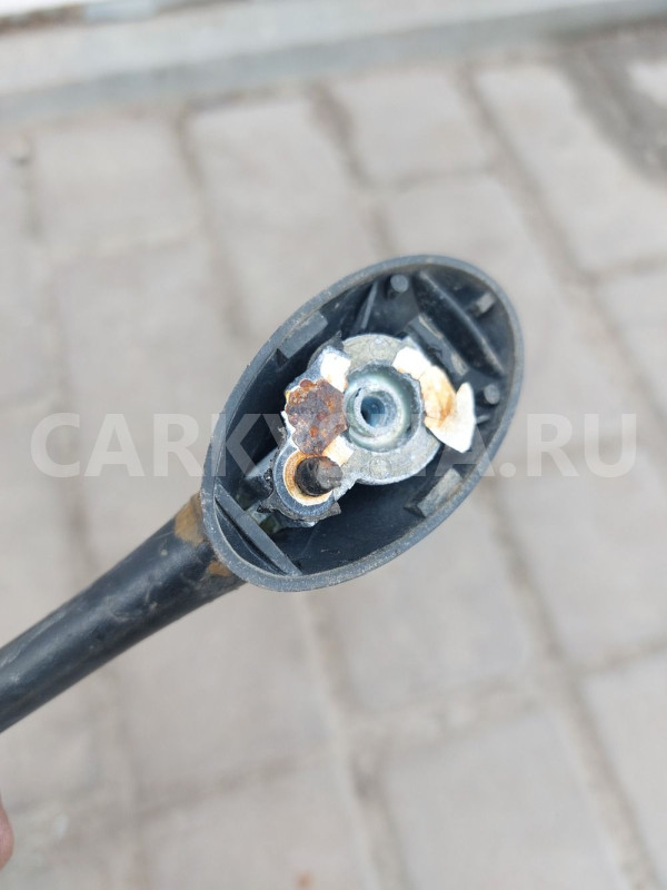 Антенна Ford Focus 2 Ford Focus оригинальный номер 1087087