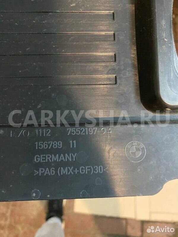 Декоративная крышка двигателя BMW X5 E70 N52B30 BMW X5 оригинальный номер 11 12 7 552 197