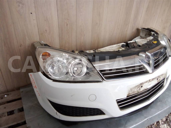 Решетка переднего бампера правая Opel Astra H / Family 2004-2015 Opel Astra оригинальный номер 13241991