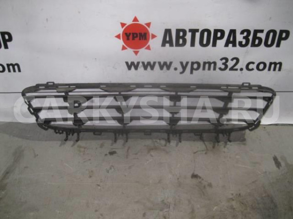 Решетка в бампер центральная Opel Astra H / Family 2004-2015 Opel Astra оригинальный номер 24460271