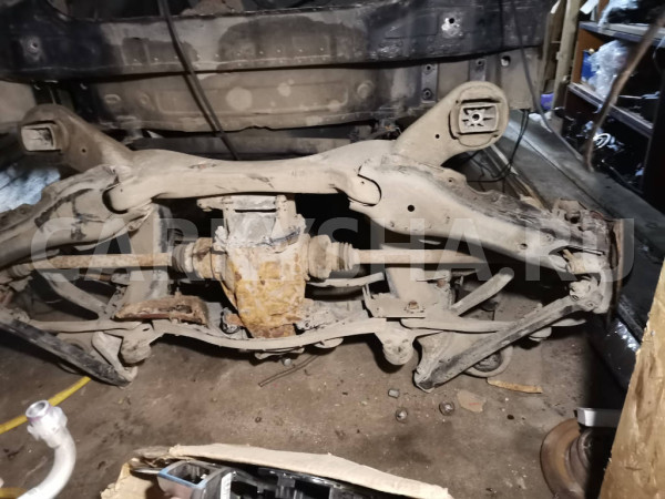 Подрамник задний Mercedes S W221 Mercedes-Benz S-klasse оригинальный номер A2213500408