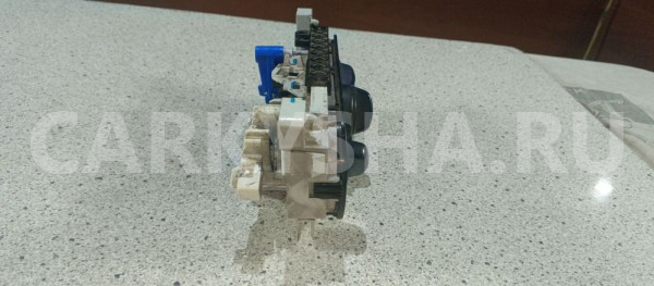 Блок управления отопителем Nissan Almera G15 (2012—2018) Nissan Almera оригинальный номер 2711000Q0C