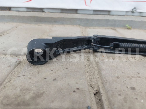 Поводок стеклоочистителя левый Hyundai Getz Hyundai Getz оригинальный номер 983101C000
