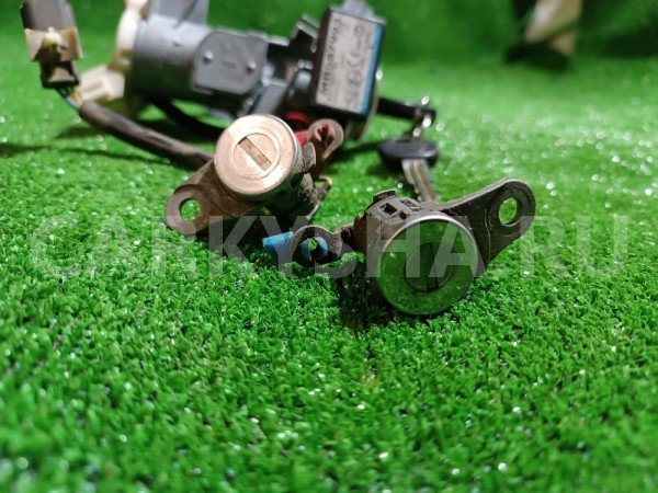 Замок зажигания со вставками (к-кт) Mitsubishi Lancer 