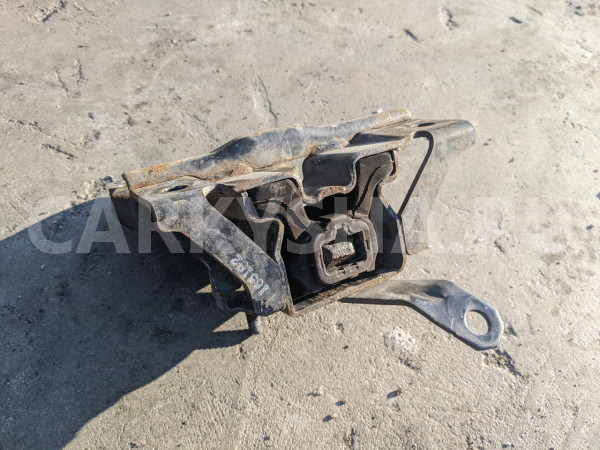 Подушка двигателя Suzuki Alto 