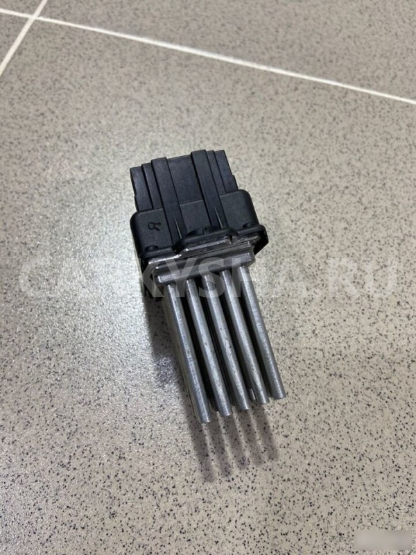 Резистор Audi A6 2000 г Audi 200 оригинальный номер 4B0820521