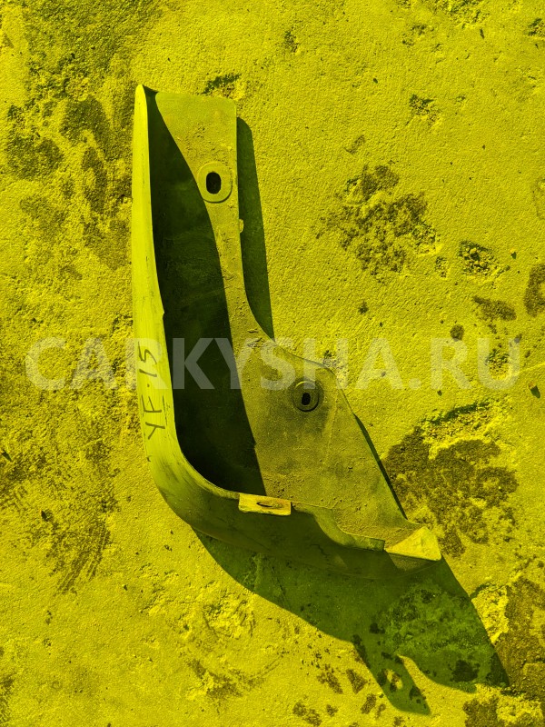 Брызговик Nissan Juke 