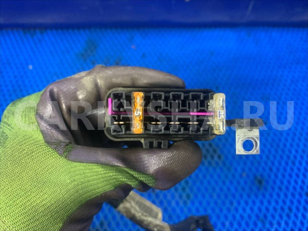 Блок предохранителей  Volkswagen Polo 5 Volkswagen Polo оригинальный номер 6R0915441