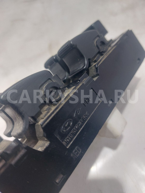 Блок управления стеклоподъемниками Hyundai Getz Hyundai Getz оригинальный номер 3274901000