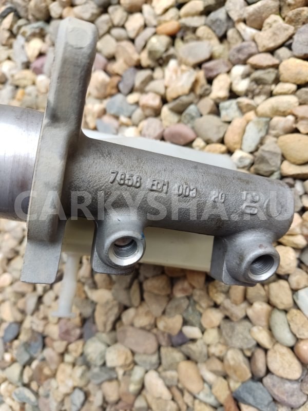 Главный тормозной цилиндр Renault Logan 