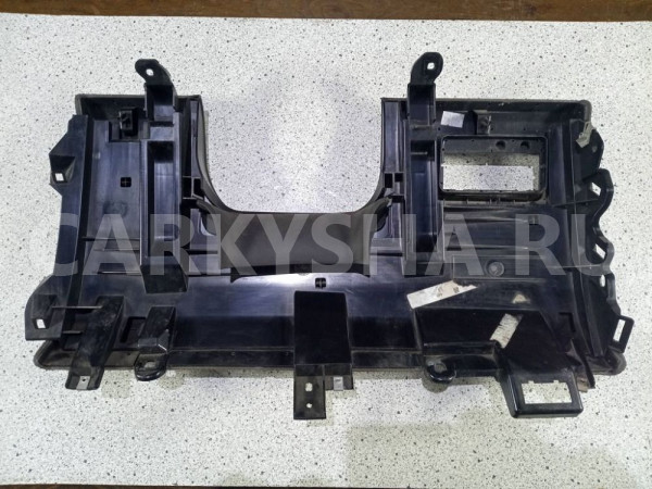 Накладка торпедо Range Rover Sport 2 2018 Land Rover Range Rover оригинальный номер LR034678