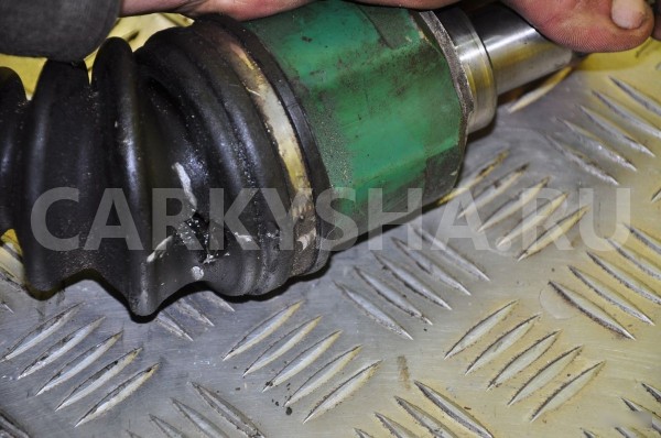 Полуось (привод в сборе) Mitsubishi Colt 