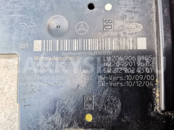 Блок предохранителей, реле багажника A2049060105 Mercedes-Benz C-Class W204 Mercedes-Benz C-klasse оригинальный номер A2049060105