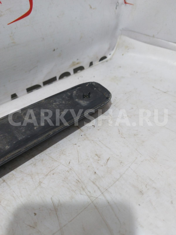 Молдинг передней левой двери Hyundai Getz Hyundai Getz оригинальный номер 877211C500