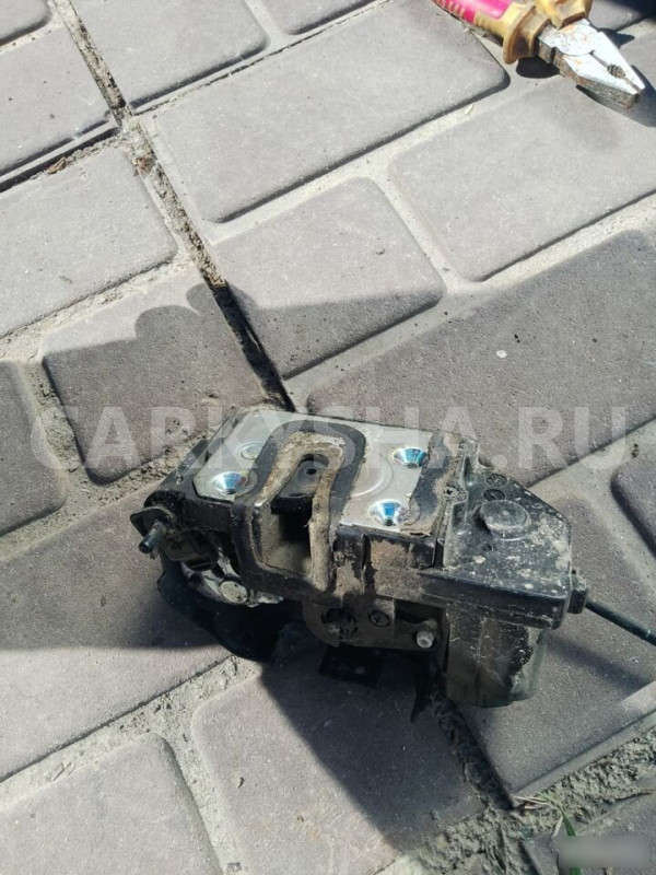 Замок задней левой двери Hyundai Getz Hyundai Getz 