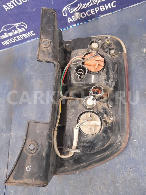 Фонарь задний левый SsangYong Kyron 1 Ssang Yong Kyron оригинальный номер 8360109100