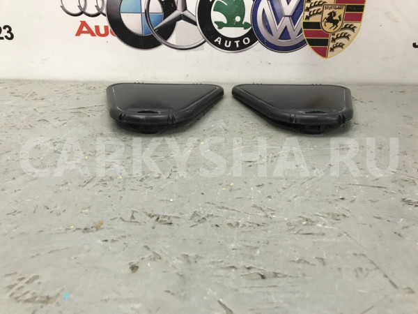 Заглушка Mercedes-Benz B-180 2012 Mercedes-Benz B-klasse 
