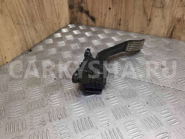 Педаль газа Mazda Demio 