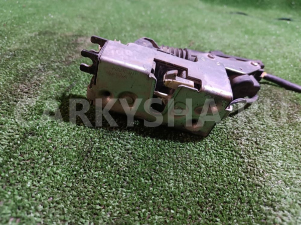 Замок двери передней левой Chevrolet Niva оригинальный номер 2123-6105013-10