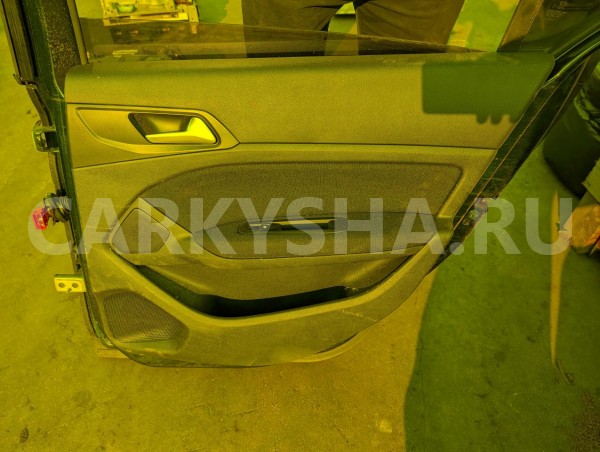 Дверь Peugeot 308 