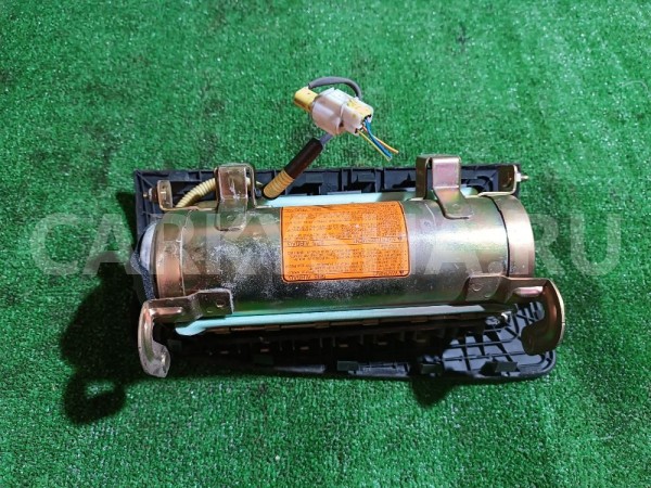 Подушка безопасности в торпедо Nissan Cefiro 