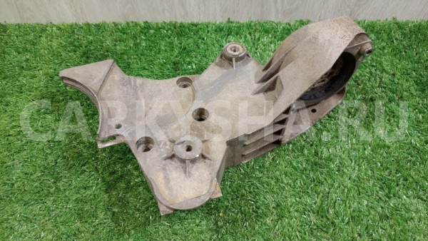 Кронштейн опоры двигателя передний Audi A8 2004 Audi 200 