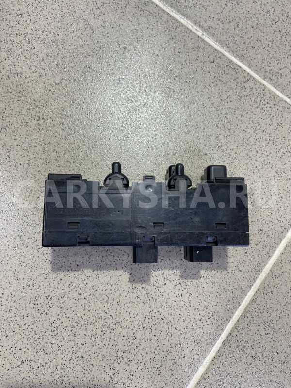 Блок стеклоподъемников Daewoo Nexia 2005 A15MF Daewoo Nexia оригинальный номер 623W01370