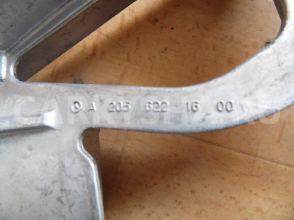 Кронштейн крепления фары Mercedes-Benz C-класс W205/S205/C205/A205 (2014—2018) Mercedes-Benz C-klasse оригинальный номер A2056221600