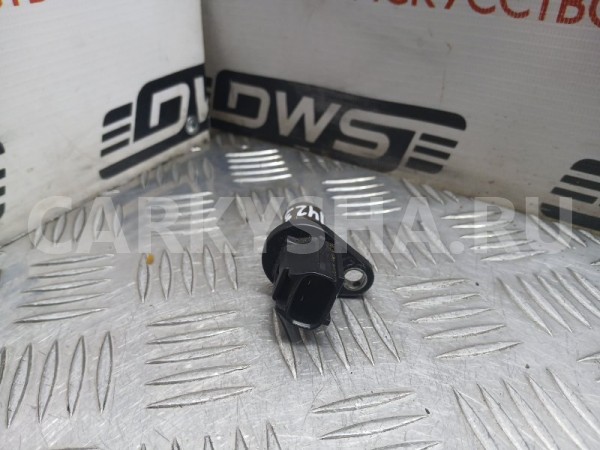 Датчик положения распредвала Toyota Wish 