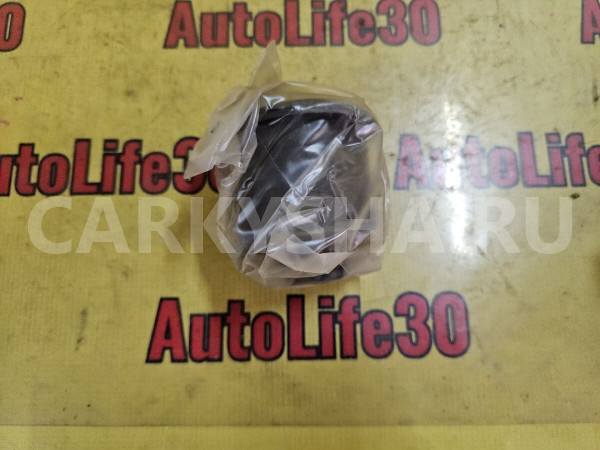 Сайлентблок задний Toyota Auris оригинальный номер 4210102260
