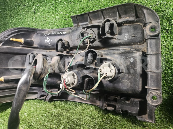 фонарь задний правый Toyota Corolla оригинальный номер 3309307