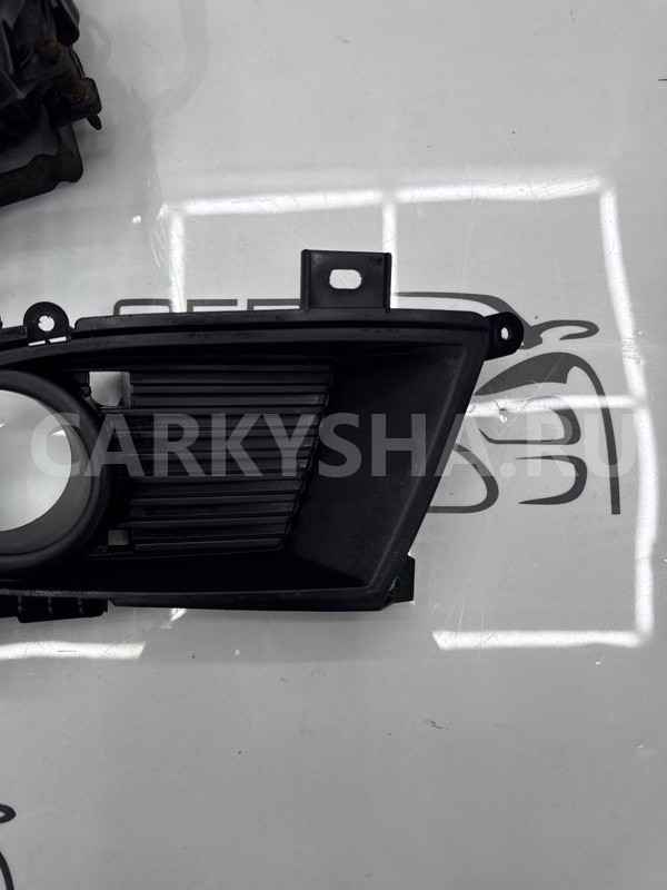 Противотуманки передние Mitsubishi Lancer 9 CS3W Mitsubishi Lancer 