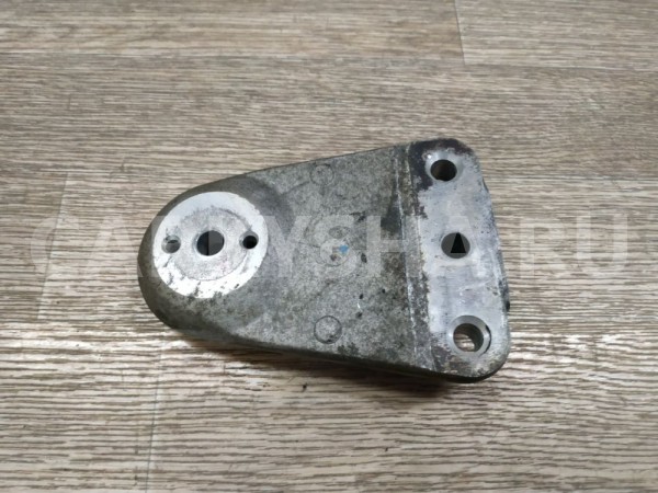 Кронштейн опоры двигателя Chevrolet Lacetti 