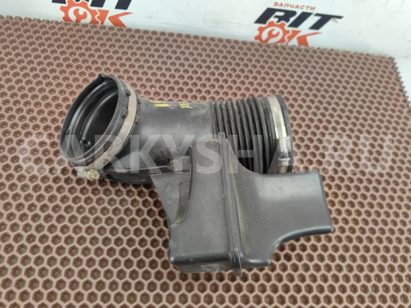 Воздуховод к фильтру BMW X1 оригинальный номер 13 71 7 536 004, 13 71 7 536 004, 13717536004, 7536004