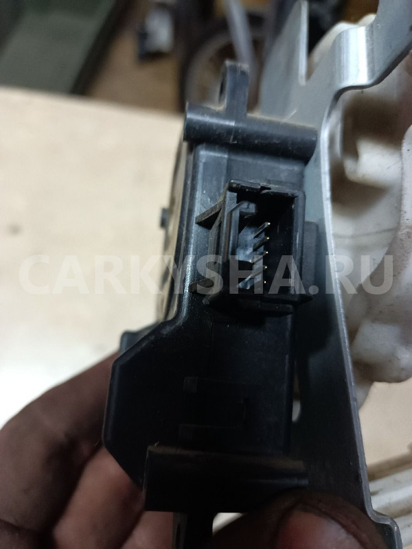 Сервопривод моторчик печки Toyota Rav4 20 Toyota RAV 4 оригинальный номер 063800-0240