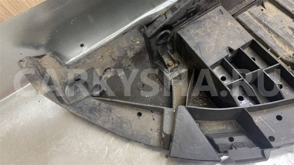 Панель передняя телевизор Renault Megane III 2009-2016 Renault 16 оригинальный номер 625541387R