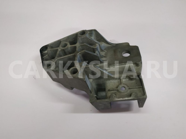 Кронштейн опоры двигателя Land Rover Freelander оригинальный номер 6G926P096CD